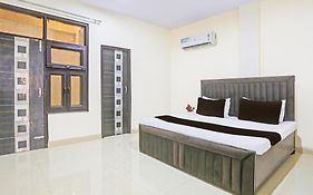 Hotel O Redbull Inn