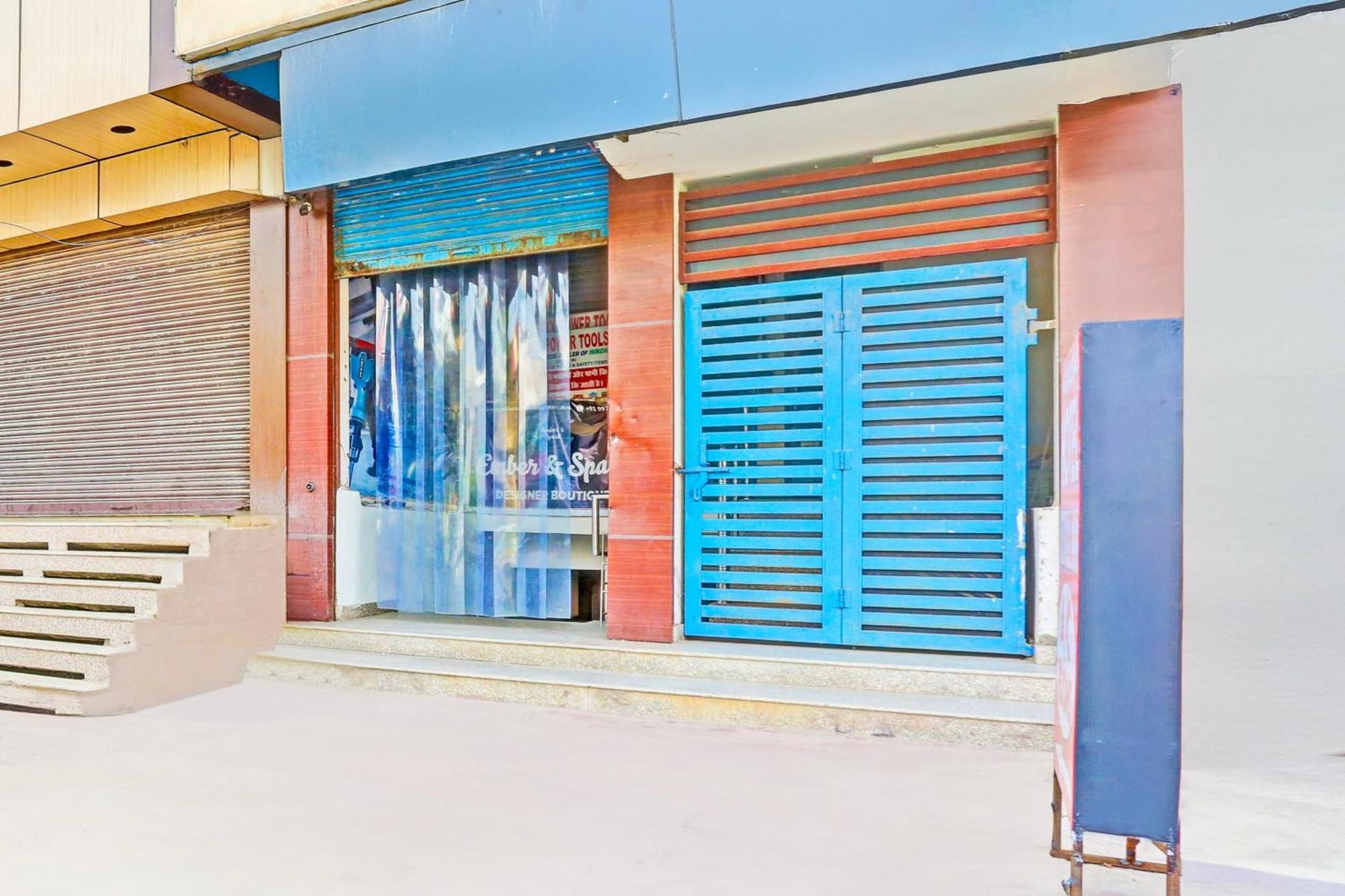 Hotel O Redbull Inn Gurgaon Exterior photo