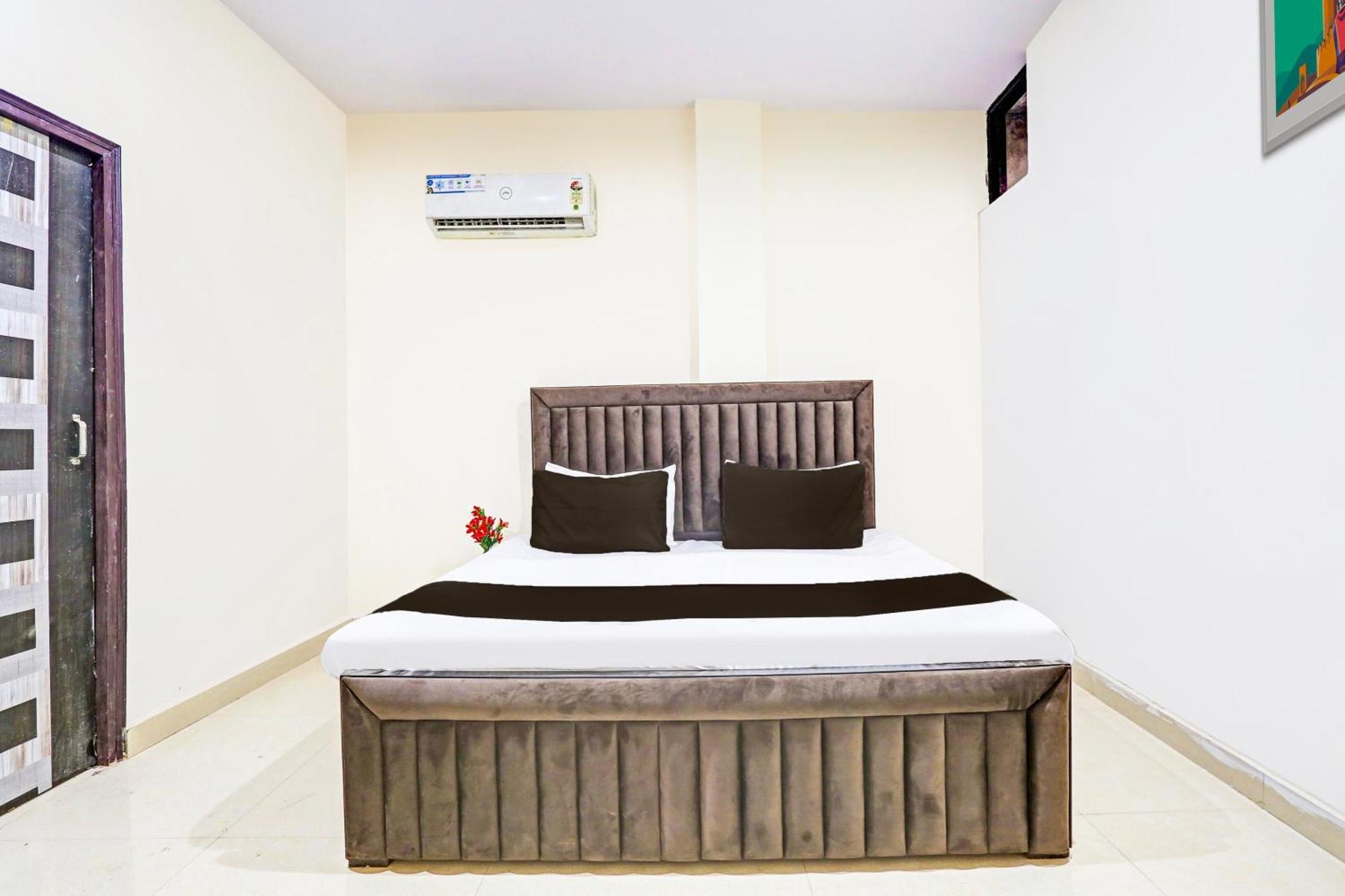 Hotel O Redbull Inn Gurgaon Exterior photo